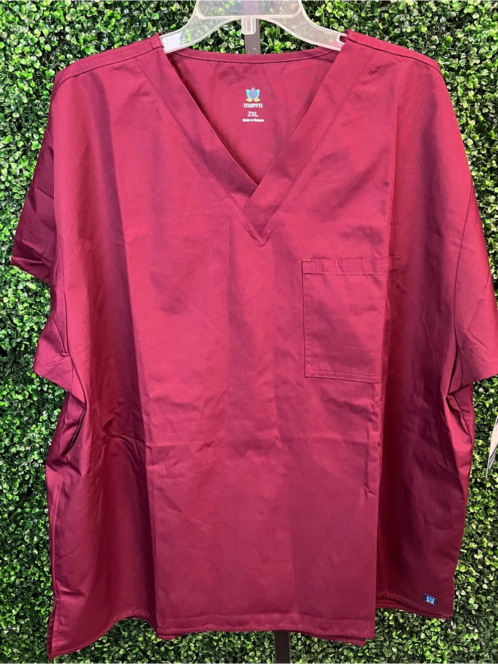 NWT Maevn Unisex Burgundy V-Neck Short Sleeve Top Size 2X